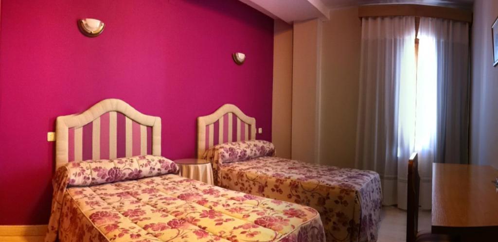 El Torreon Del Miguelete Hotel Miguel Esteban Room photo